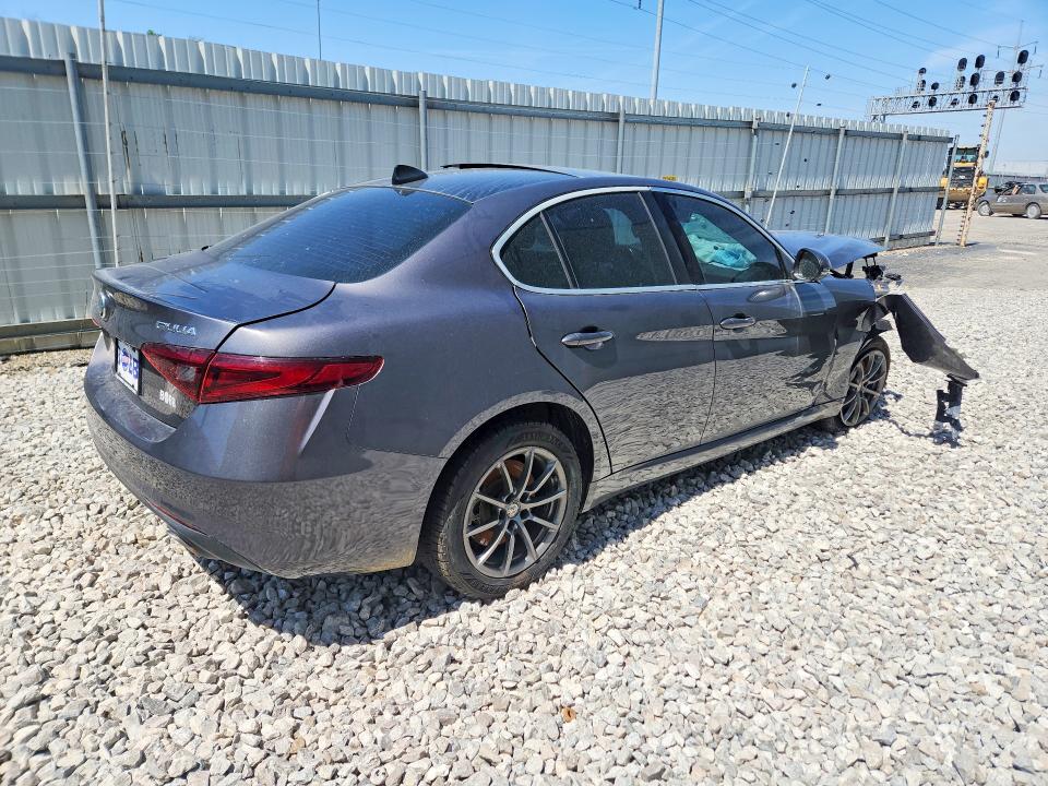 2018 Alfa romeo Giulia VIN ZARFAEDNXJ7563985 COPART salvage auction — FRONT END, Oh - Public Repo Sale - Clean, sold $250 on 2026-07-14 (photo 3)
