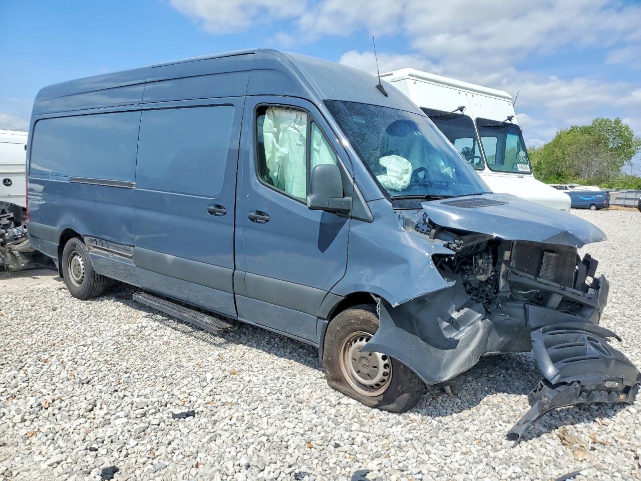 2019 Mercedes-Benz Sprinter VIN WD4PF1CD5KP140742 COPART salvage auction — All Over, MO - SALVAGE CERTIFICATE OF TITLE, sold $2,900 on 2026-07-09 (photo 1)