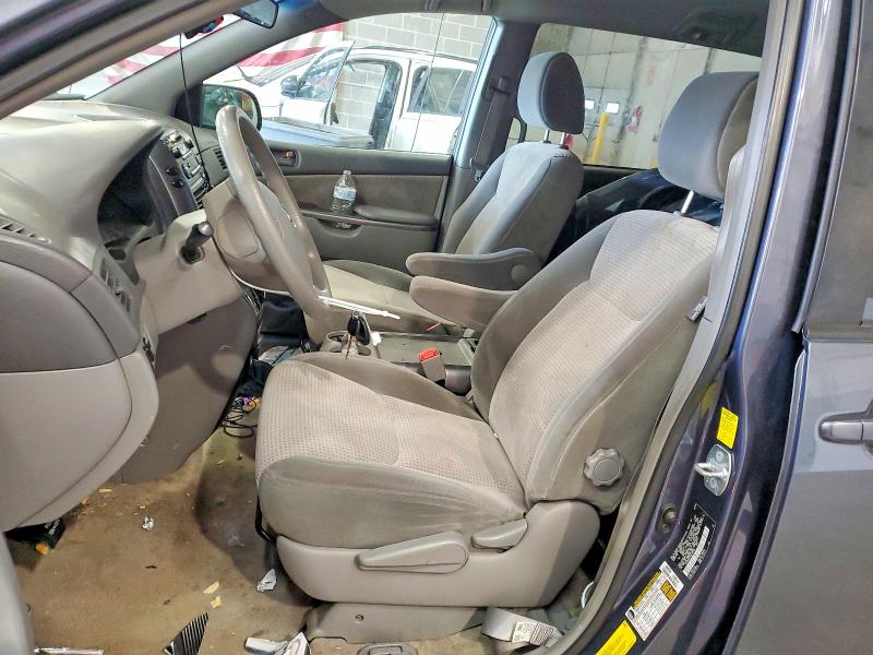 2010 Toyota Sienna VIN 5TDKK4CC1AS316733 COPART salvage auction — FRONT END, Mo - Salvage Certificate Of Title, sold $400 on 2026-07-21 (photo 7)