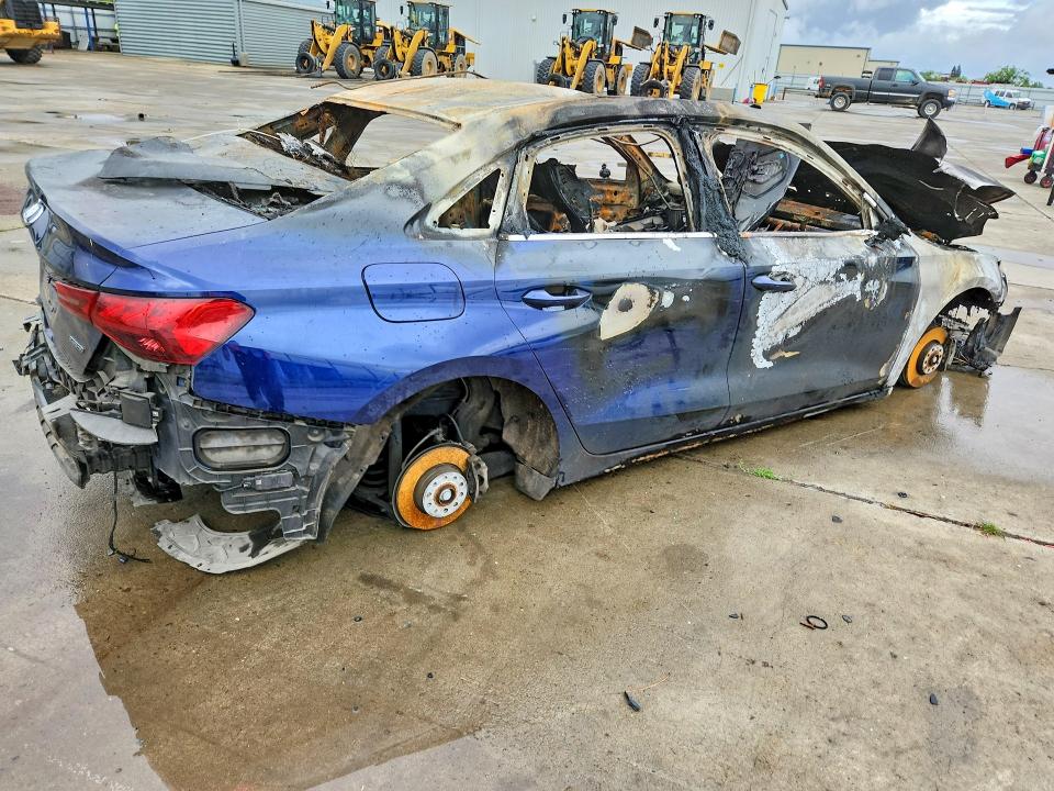 2022 Audi A3 VIN WAUHUDGY2NA017116 COPART salvage auction — BURN, CA - NON-REPAIRABLE VEHICLE CERT, sold $10 on 2026-07-27 (photo 3)