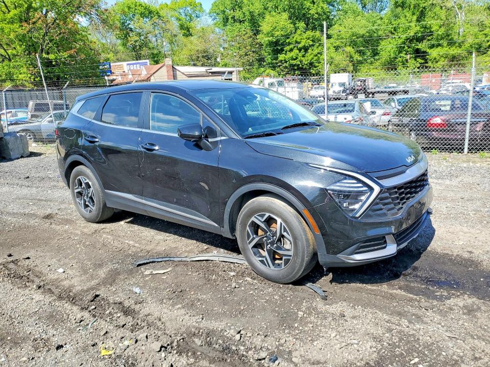 2024 Kia Sportage VIN KNDPU3DF2R7269477 COPART salvage auction — SIDE, Fl - Cert Of Title Slvg Rebuildable, sold $12,200 on 2026-07-09 (photo 4)
