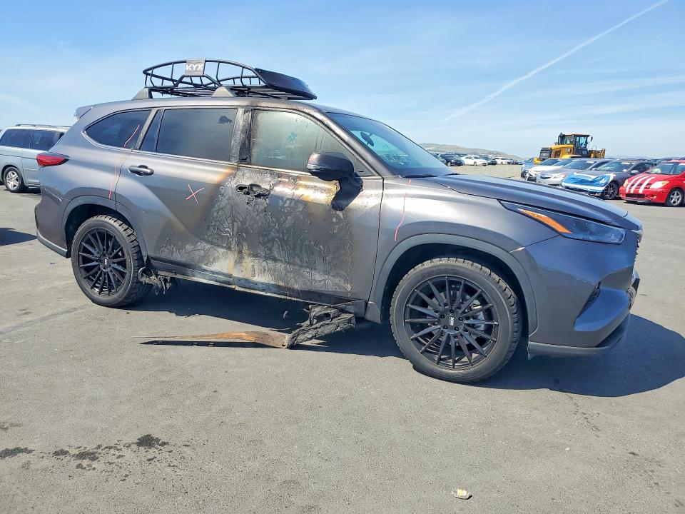 2023 Toyota Highlander VIN 5TDKDRAH6PS509734 COPART salvage auction — BURN, Ca - Salvage Certificate, sold $15,200 on 2026-07-13 (photo 4)