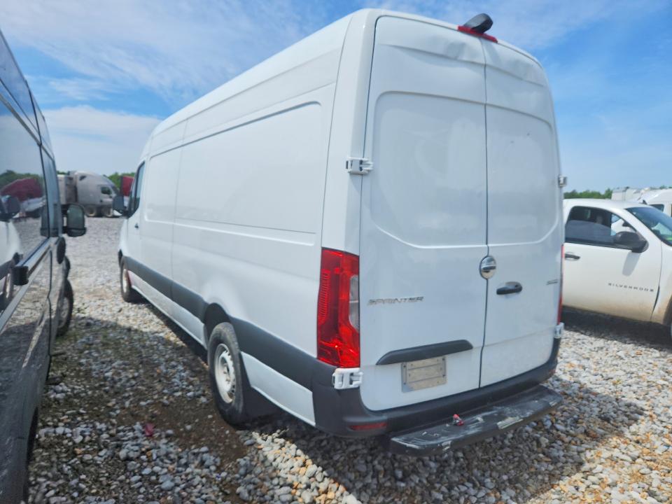 2021 Freightliner Sprinter 2500 VIN W2W4DCHY8MT054708 COPART salvage auction — MECHANICAL, TN - NON-REPAIRABLE CERTIFICATE, sold $6,800 on 2026-08-12 (photo 2)