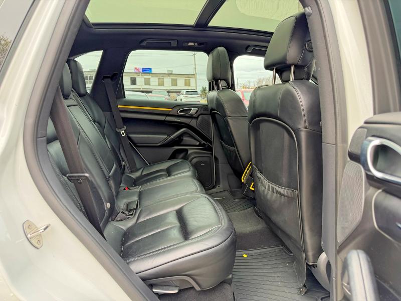 2018 Porsche Cayenne VIN WP1AA2A21JKA02261 COPART salvage auction — Minor Dent/Scratches, IN - CERTIFICATE OF TITLE (P), sold $11,200 on 2026-05-20 (photo 6)