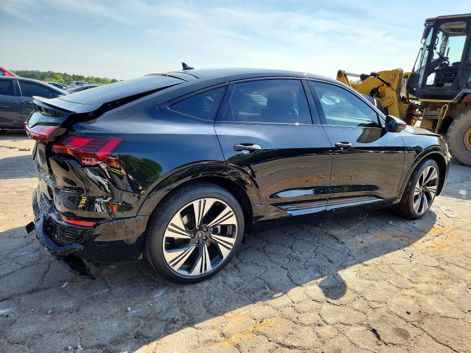2024 Audi Q8 VIN WA1DABGEXRB005407 COPART salvage auction — FRONT END, Ga - Cert Of Title-Salvage, sold $28,500 on 2026-07-10 (photo 3)