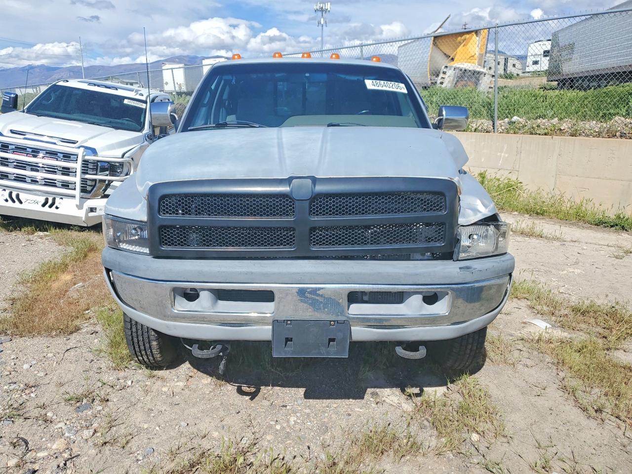 1996 Dodg - Dodge Ram 3500 VIN 3B7MF33C2TM162155 COPART salvage auction — Front End, UT - SALVAGE CERTIFICATE, sold $5,600 on 2026-09-23 (photo 5)