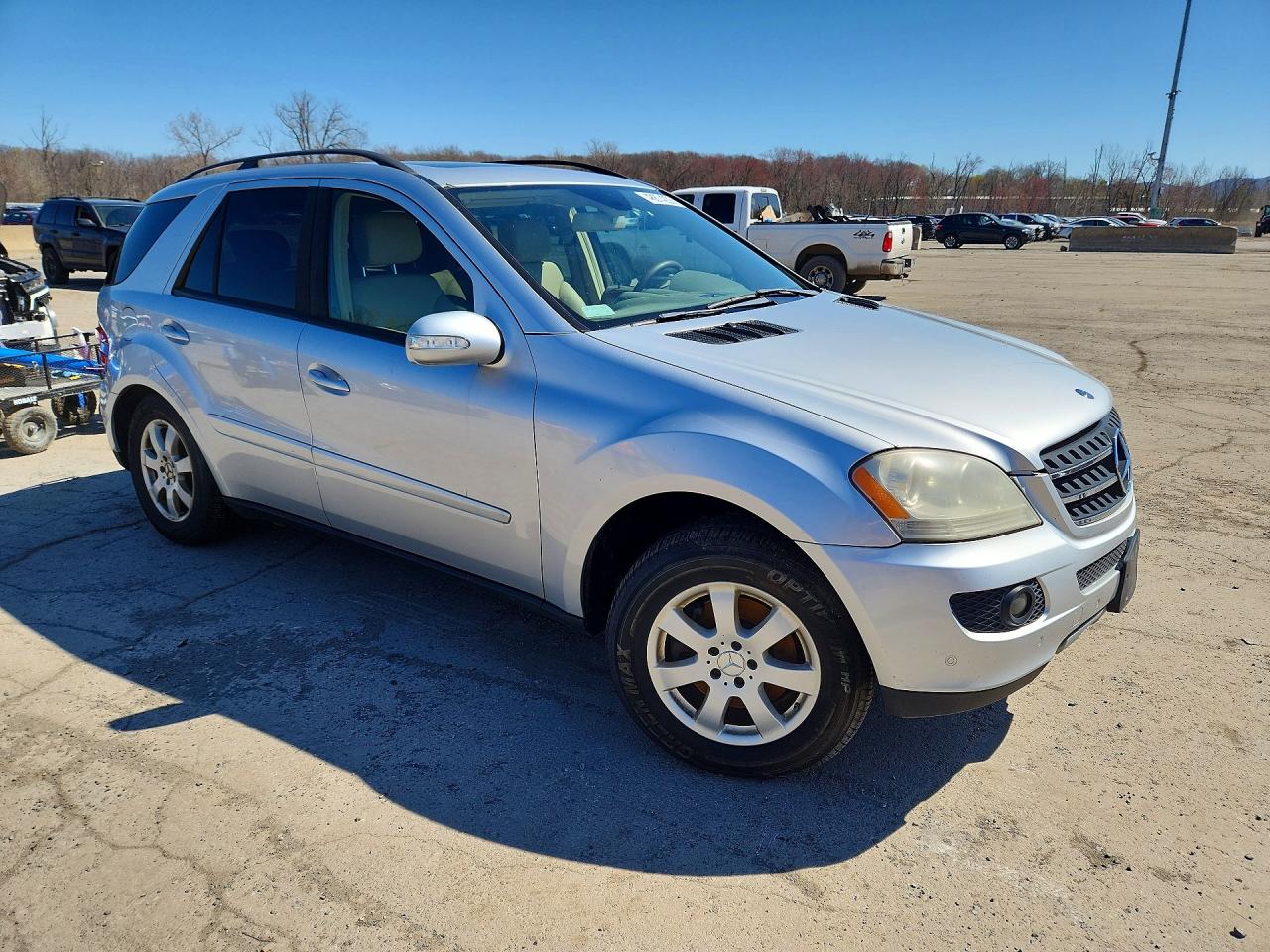 2007 Mercedes-Benz M-Class VIN 4JGBB86E17A249136 COPART salvage auction — Front End, NY - CERT OF TITLE W/UNSATISFD LIEN, sold $425 on 2026-07-03 (photo 4)