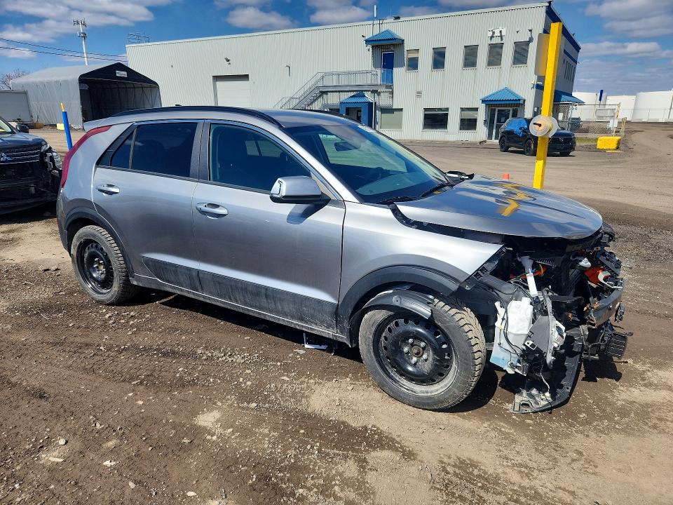 2026 Kia Niro VIN KNDCR3L14T5146465 COPART salvage auction — FRONT END, Qc - Gravement Accidente, sold $1,350 on 2026-07-14 (photo 4)