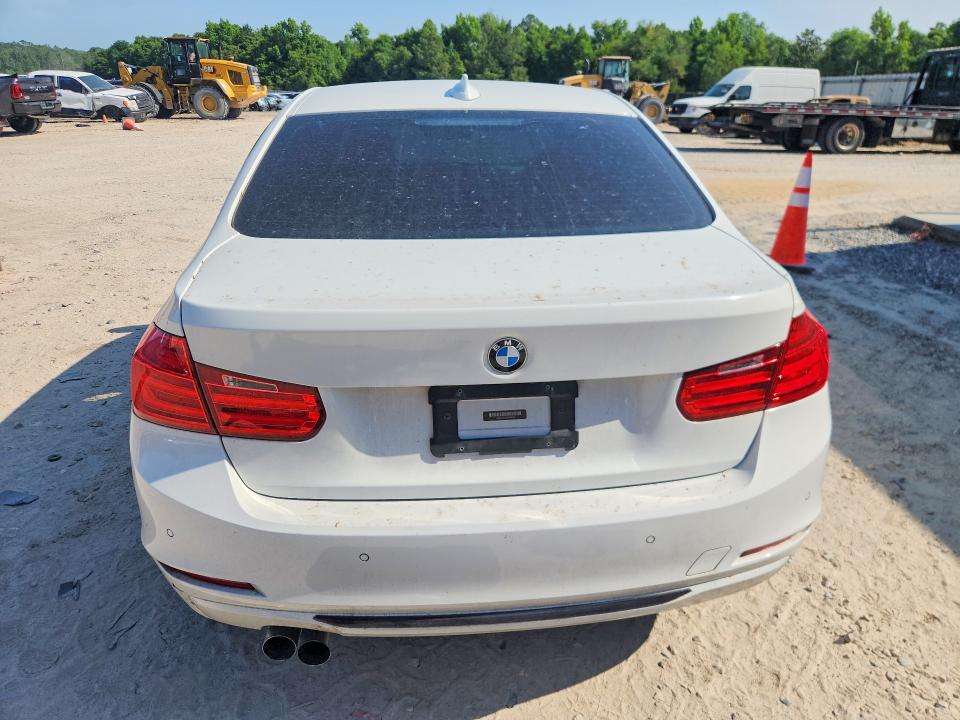 2015 BMW 3er VIN WBA3A5C51FF609549 COPART salvage auction — FRONT END, FL, sold $2,450 on 2026-08-07 (photo 6)