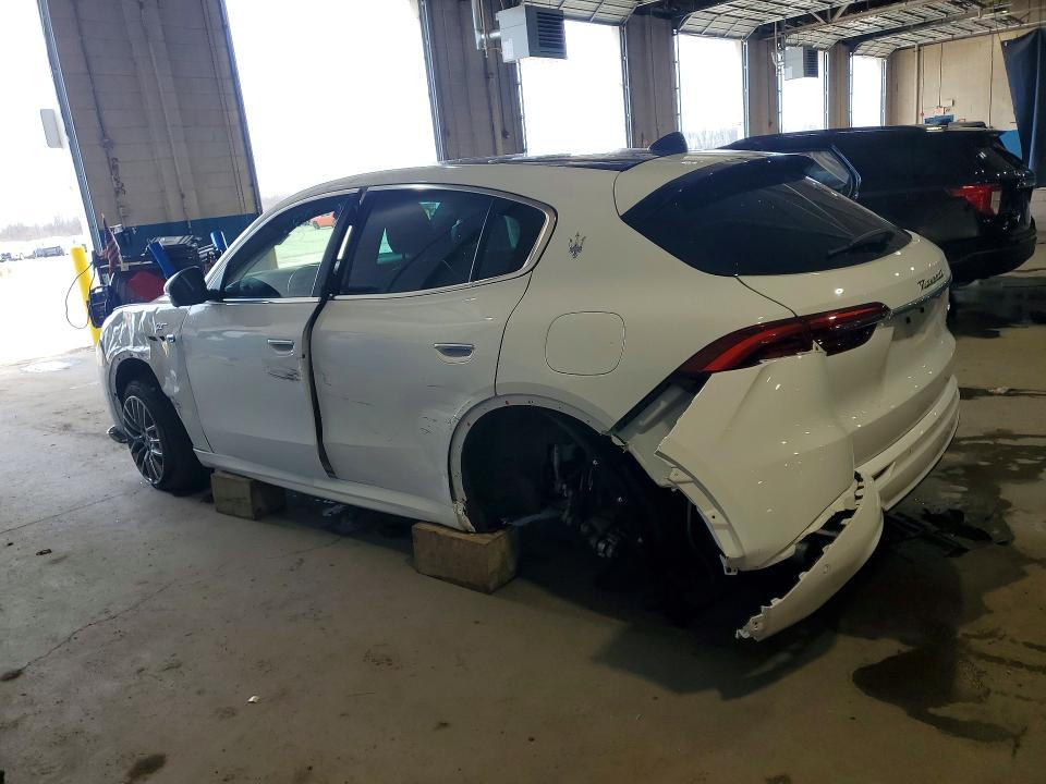2023 Maserati Grecale VIN ZN682AVA3P7434109 COPART salvage auction — REAR END, Mi - Scrap Certificate Of Title, sold $10,300 on 2026-07-14 (photo 2)