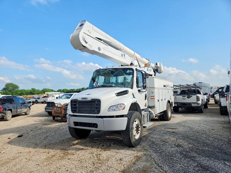 2025 Freightliner M2 106 VIN 1FVDCXFC5SHVY2804 COPART salvage auction — SIDE, TX - SALVAGE VEHICLE TITLE, sold $16,400 on 2026-07-09 (photo 2)