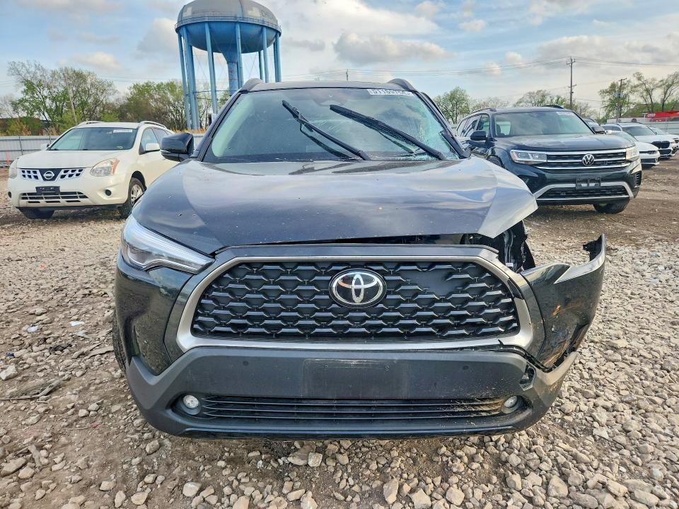 2025 Toyota Corolla cross VIN 7MUDAABG9SV130816 COPART salvage auction — SIDE, Il - Salvage Certificate, sold $4,450 on 2026-07-08 (photo 5)