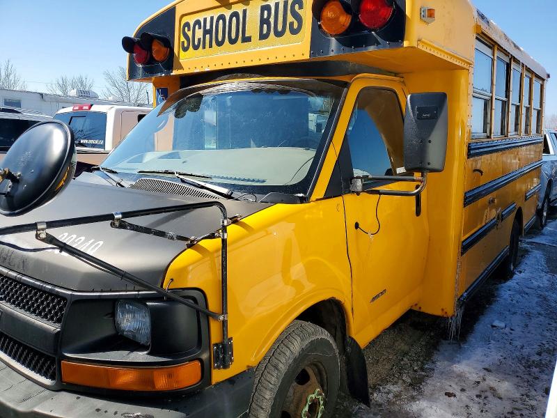 2010 Thomas Minotour g4500 VIN 1GB9G5AG0A1165266 COPART salvage auction — NORMAL WEAR, ON - PERMIT NO BRAND - FIT, sold $2,000 on 2026-09-03 (photo 2)