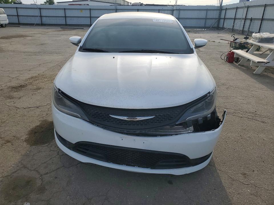 2015 Chrysler VIN 1C3CCCBB8FN578206 COPART salvage auction — SIDE, Salvage Title, sold $800 on 2026-07-10 (photo 5)