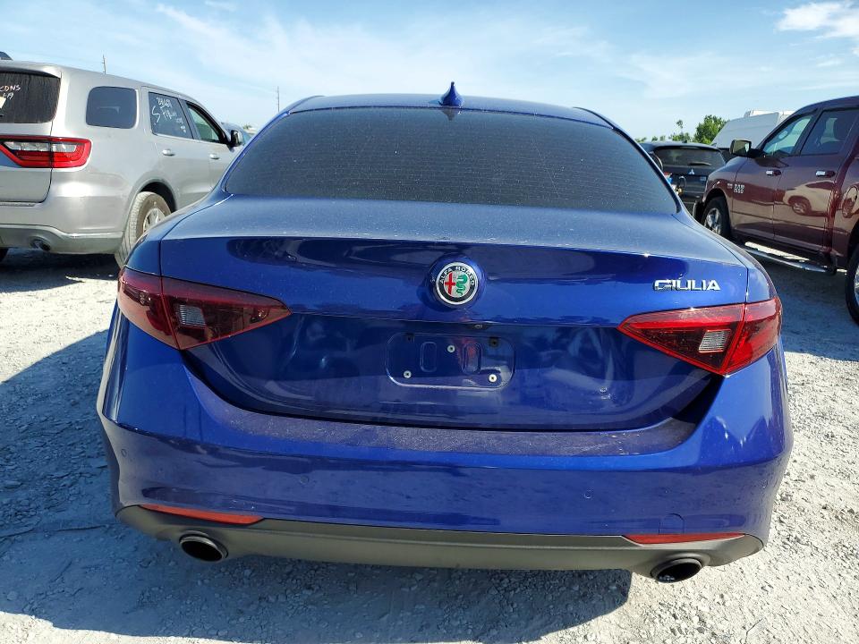 2022 Alfa romeo Giulia VIN ZARFAMAN7N7660498 COPART salvage auction — ROOF, Fl - Certificate Of Destruction, sold $1,000 on 2026-07-28 (photo 6)