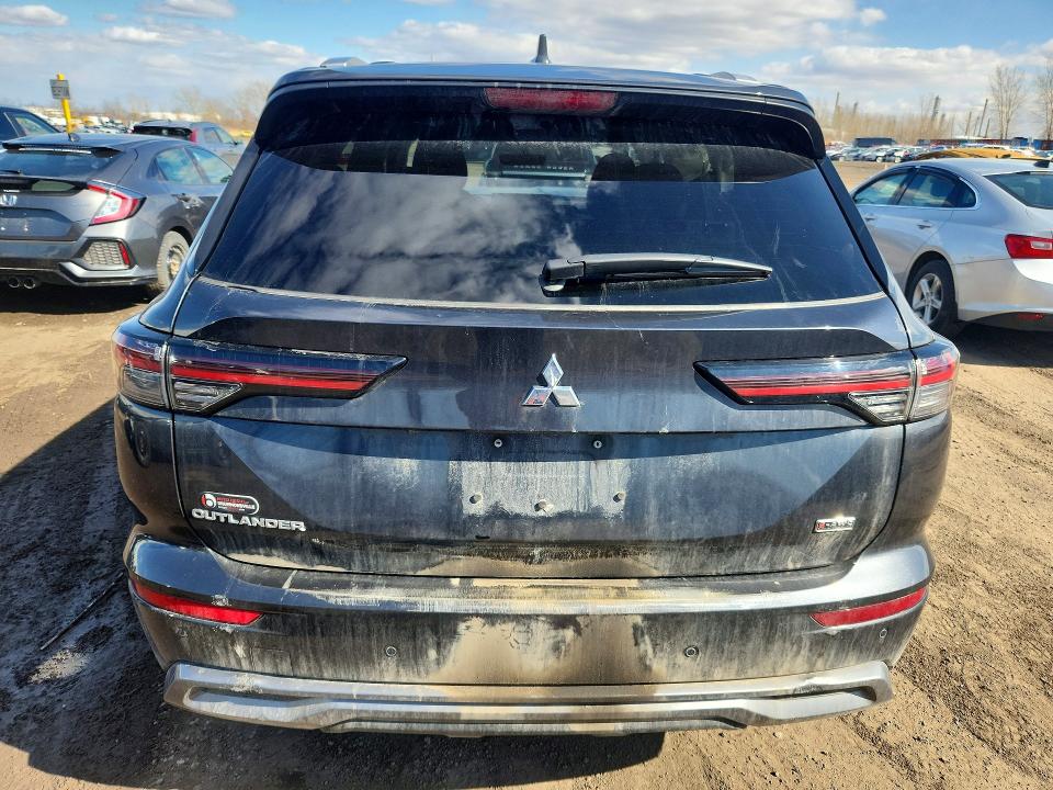 2025 Mitsubishi VIN JA4J4VA80SZ612623 COPART salvage auction — FRONT END, Salvage Title, sold $8,400 on 2026-08-25 (photo 6)