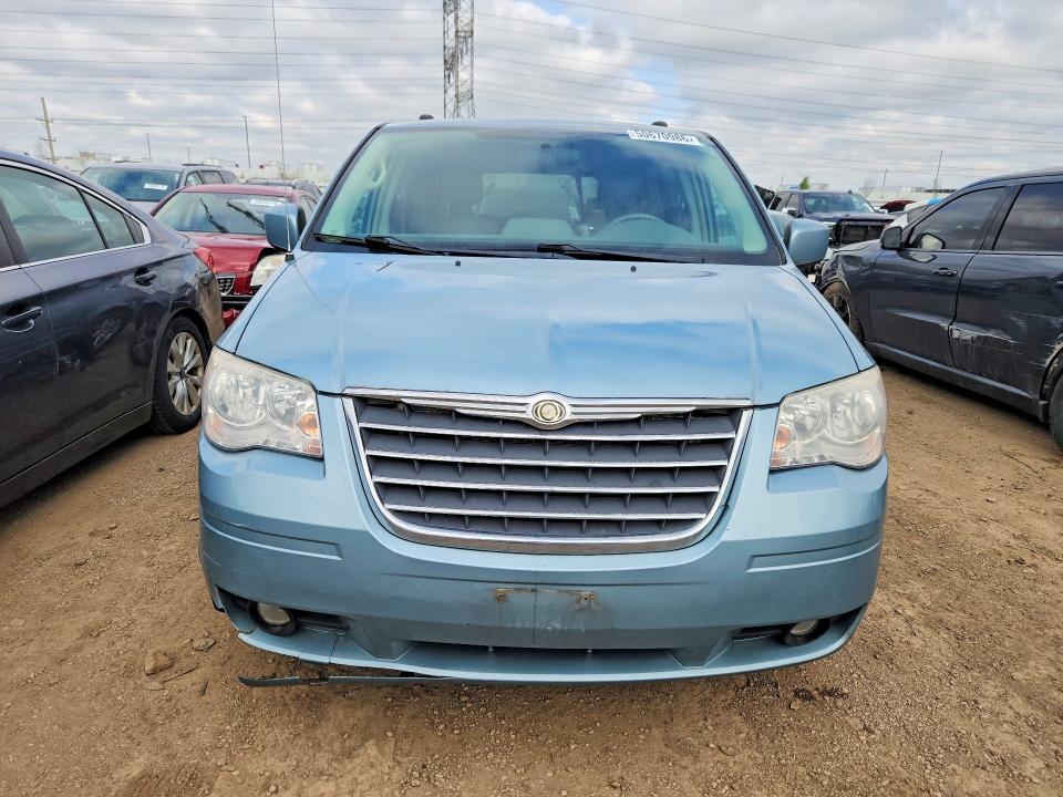 2010 Chrysler Voyager VIN 2A4RR5DX6AR253939 COPART salvage auction — NORMAL WEAR, Il - Certificate Of Title, sold $400 on 2026-07-28 (photo 5)