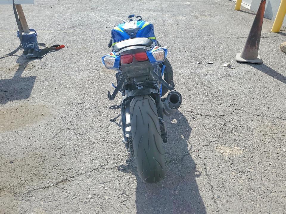 2015 Suzuki Gsx-r VIN JS1GR7MA4F2100965 COPART salvage auction — FRONT END, Nv - Salvage Title, sold $25 on 2026-07-02 (photo 4)