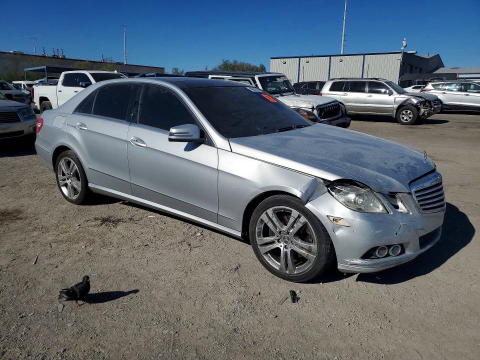 2010 Mercedes-benz E-klasse VIN WDDHF8HB1AA178720 COPART salvage auction — FRONT END, Nv - Salvage Title, sold $550 on 2026-07-28 (photo 4)