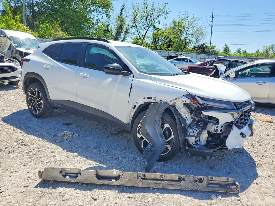 2025 Chevrolet Trax VIN KL77LJEP6SC027817 COPART salvage auction — FRONT END, Mo - Salvage Certificate Of Title, sold $6,600 on 2026-07-02 (photo 4)