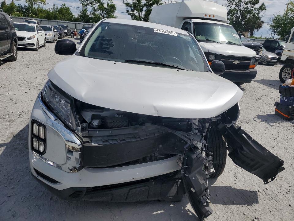 2025 Mitsubishi Outlander VIN JA4ARUAU8SU004192 COPART salvage auction — FRONT END, Fl - Certificate Of Destruction, sold $6,300 on 2026-07-09 (photo 5)