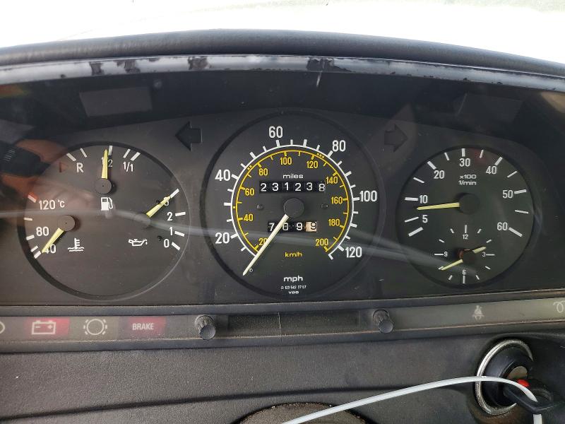 1985 Mercedes-benz 300 VIN WDBAB33C0FA261796 COPART salvage auction — NORMAL WEAR, CA - APP FOR DUP CLEAN OR AC, sold $550 on 2026-07-10 (photo 9)