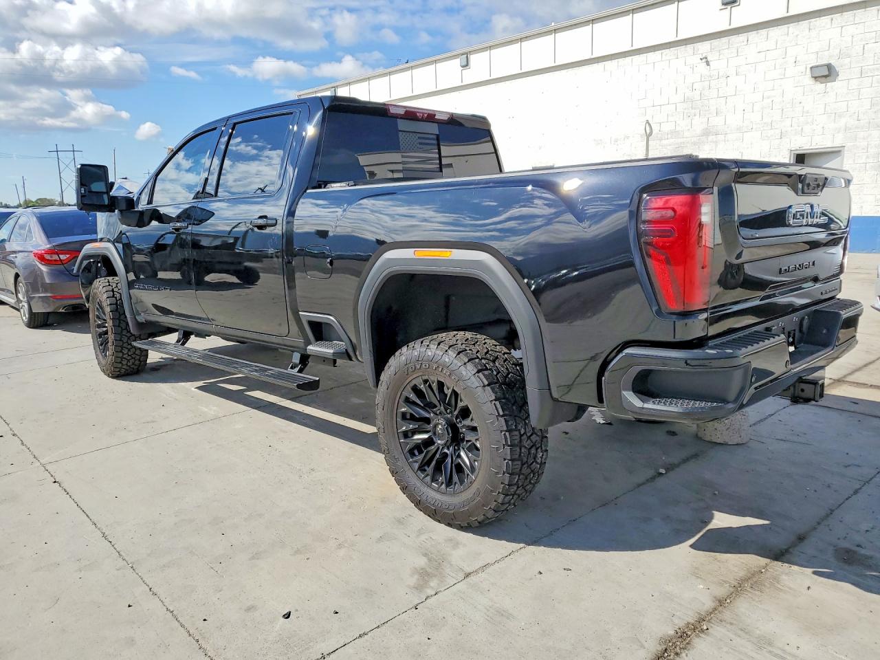 2026 GMC Sierra VIN 1GT4UYEY2TF203816 COPART salvage auction — Front End, UT - SALVAGE CERTIFICATE, sold $33,500 on 2026-06-29 (photo 2)
