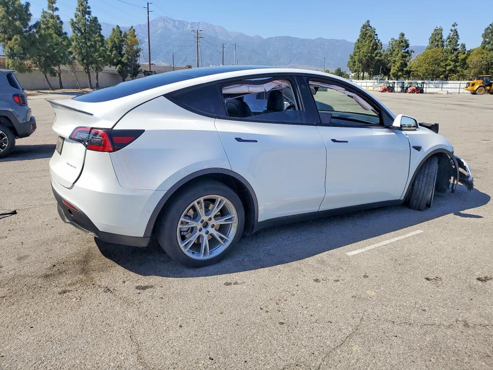 2022 Tesla VIN 7SAYGDEE4NF493106 COPART salvage auction — FRONT END, Ca - Salvage Certificate, sold $5,400 on 2026-07-28 (photo 3)