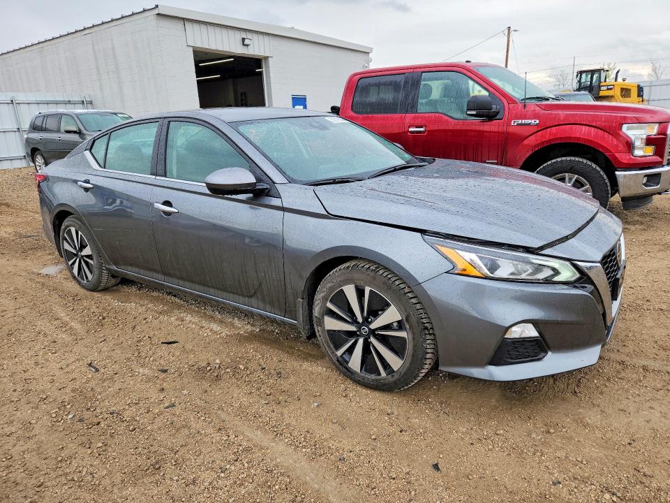 2022 Nissan Altima VIN 1N4BL4DV2NN350808 COPART salvage auction — HAIL, Ia - Cert Of Title-Salvage Title, sold $7,700 on 2026-07-02 (photo 4)