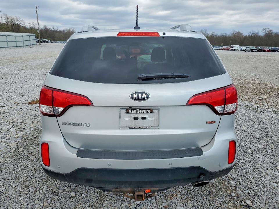 2014 Kia Sorento VIN 5XYKT4A68EG521933 COPART salvage auction — FRONT END, Salvage Title, sold $450 on 2026-07-10 (photo 6)