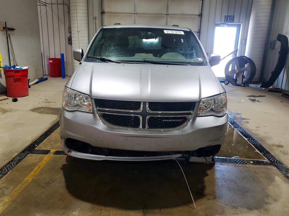 2017 Dodge Caravan VIN 2C4RDGCG9HR828286 COPART salvage auction — FRONT END, Pa - Certificate Of Salvage, sold $425 on 2026-07-02 (photo 5)