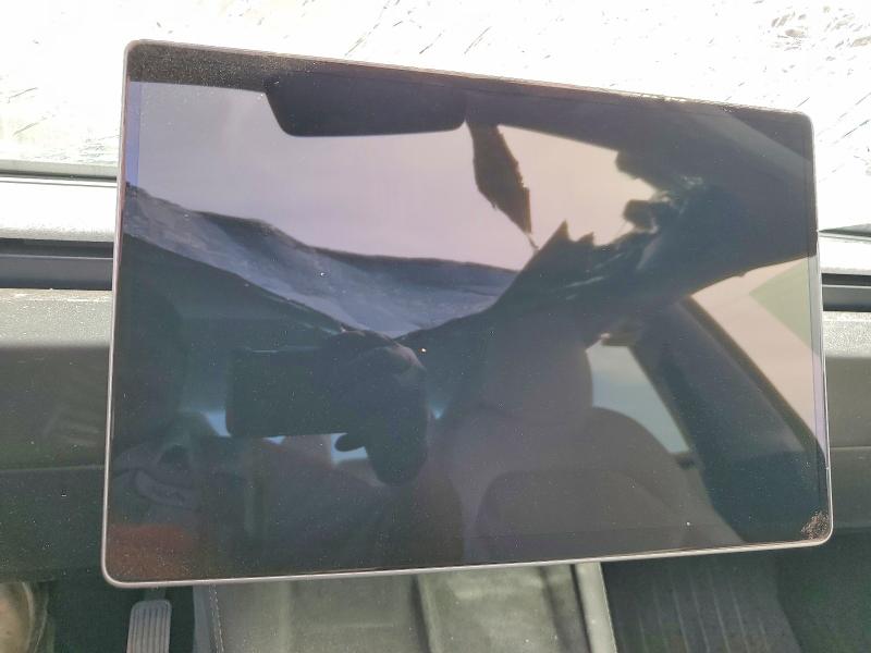 2025 Tesla Model 3 VIN 5YJ3E1EA2SF922294 COPART salvage auction — ROLLOVER, Salvage Title, sold $4,150 on 2026-07-27 (photo 9)