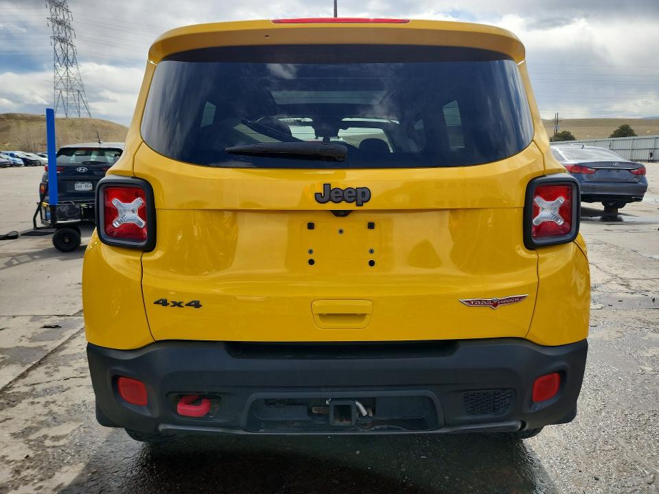 2018 Jeep Renegade VIN ZACCJBCB4JPH15796 COPART salvage auction — UNDERCARRIAGE, Co - Salvage Title, sold $2,350 on 2026-08-10 (photo 6)