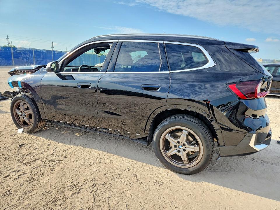 2024 BMW X1 VIN WBX73EF04R5Y37606 COPART salvage auction — FRONT END, FL, sold $11,100 on 2026-07-15 (photo 2)