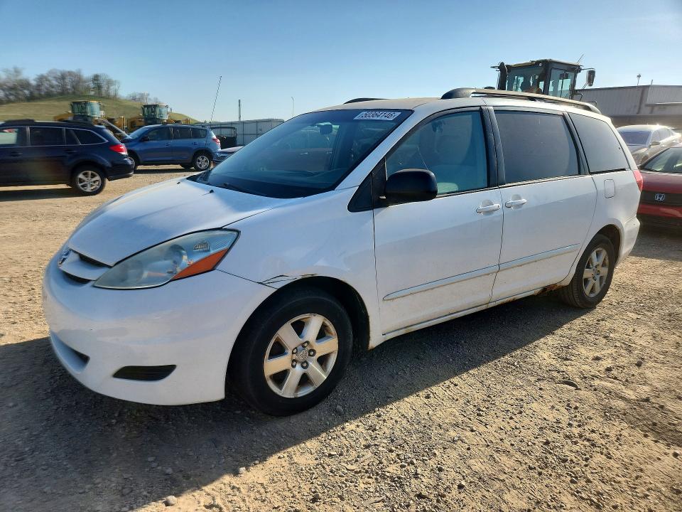2007 Toyota Sienna VIN 5TDZK23C47S032248 COPART salvage auction — SIDE, Wi - Junked Vehicle Bill Of Sale, sold $350 on 2026-07-28 (photo 1)
