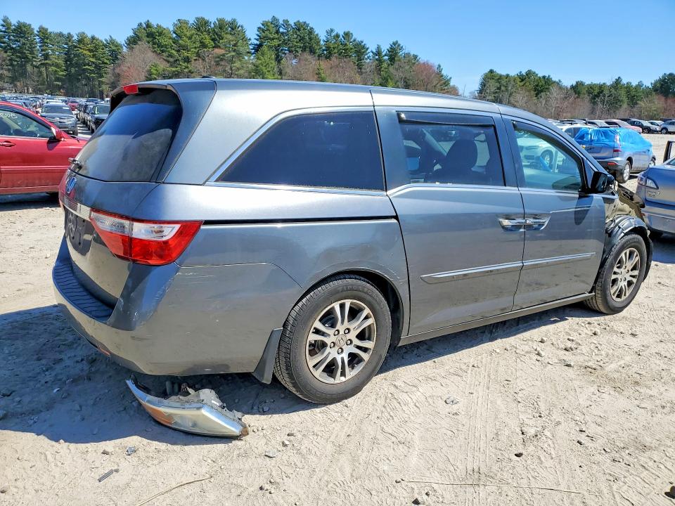 2013 Honda Odyssey VIN 5FNRL5H67DB022220 COPART salvage auction — FRONT END, Ma - Cert Of Title-Reconstrctd Coll, sold $2,800 on 2026-07-02 (photo 3)