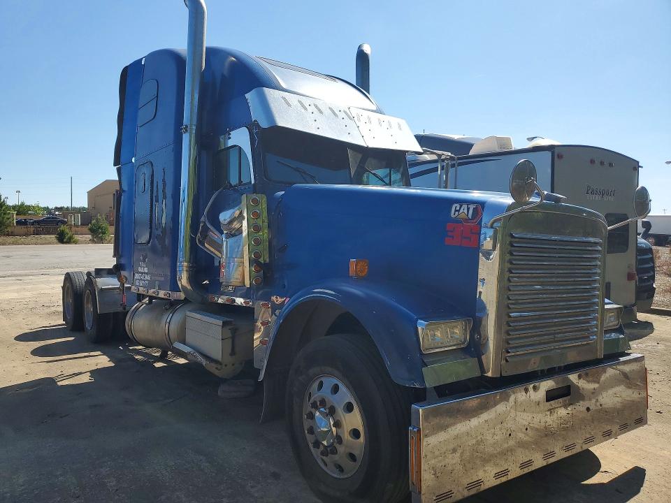 2006 Freightliner Conventional VIN 1FUJAPAV16DU26097 COPART salvage auction — SIDE, SC - CERT OF TITLE-SALVAGE, sold $8,500 on 2026-07-24 (photo 4)