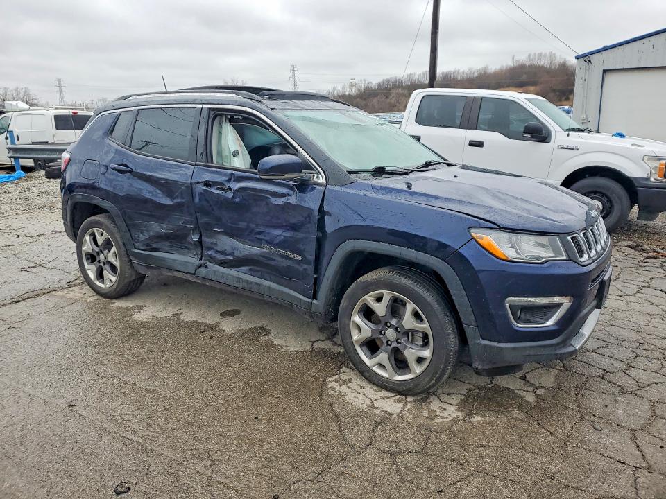 2020 Jeep Compass VIN 3C4NJDCB3LT234292 COPART salvage auction — ROLLOVER, Il - Salvage Certificate, sold $1,650 on 2026-07-03 (photo 4)
