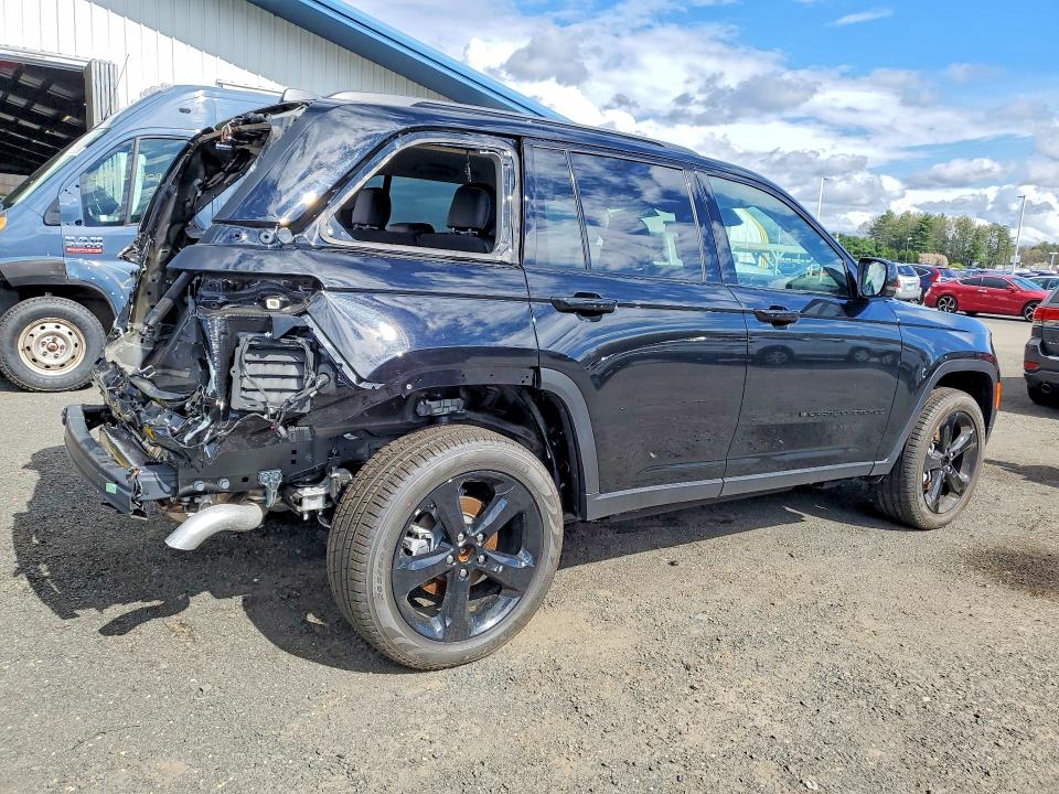 2023 Jeep Grand cherokee VIN 1C4RJHBG8PC504821 COPART salvage auction — REAR END, Ma - Certificate Of Title (P), sold $16,600 on 2026-07-27 (photo 3)