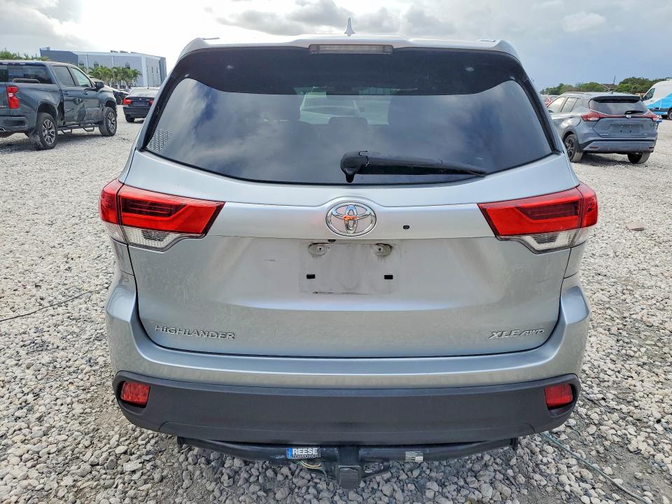 2017 Toyota Highlander VIN 5TDJZRFHXHS522686 COPART salvage auction — FRONT END, Il - Salvage Certificate, sold $25 on 2026-07-28 (photo 6)