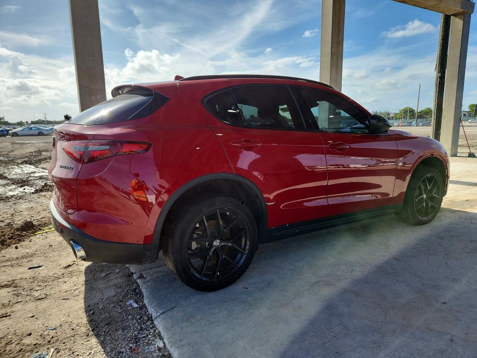 2021 Alfa romeo Stelvio VIN ZASPAJAN8M7C99804 COPART salvage auction — FRONT END, Fl - Certificate Of Title (P), sold $12,500 on 2026-07-28 (photo 3)