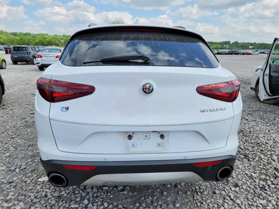 2018 Alfa romeo Stelvio VIN ZASFAKNN7J7B83131 COPART salvage auction — FRONT END, IL - SALVAGE CERTIFICATE, sold $2,000 on 2026-07-06 (photo 6)