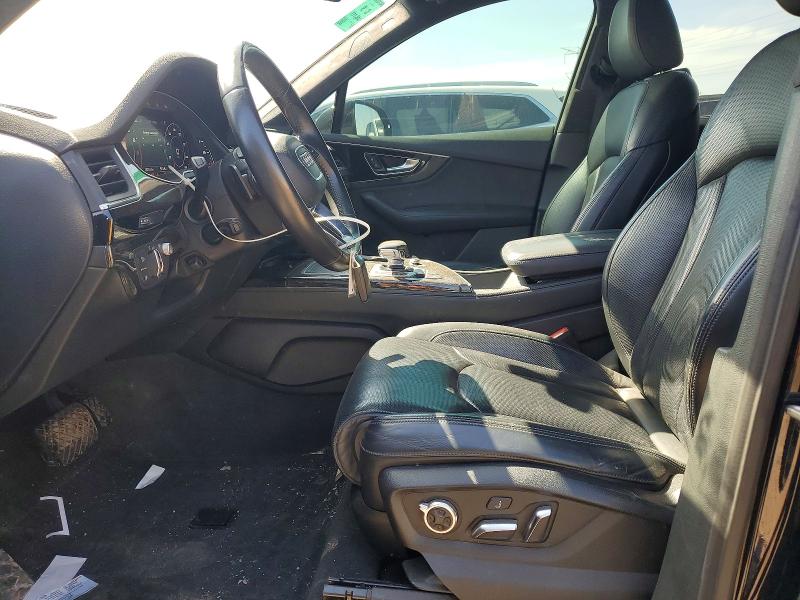 2017 Audi Q7 VIN WA1VAAF70HD012662 COPART salvage auction — NORMAL WEAR, IL - CERTIFICATE OF TITLE, sold $3,750 on 2026-07-02 (photo 7)