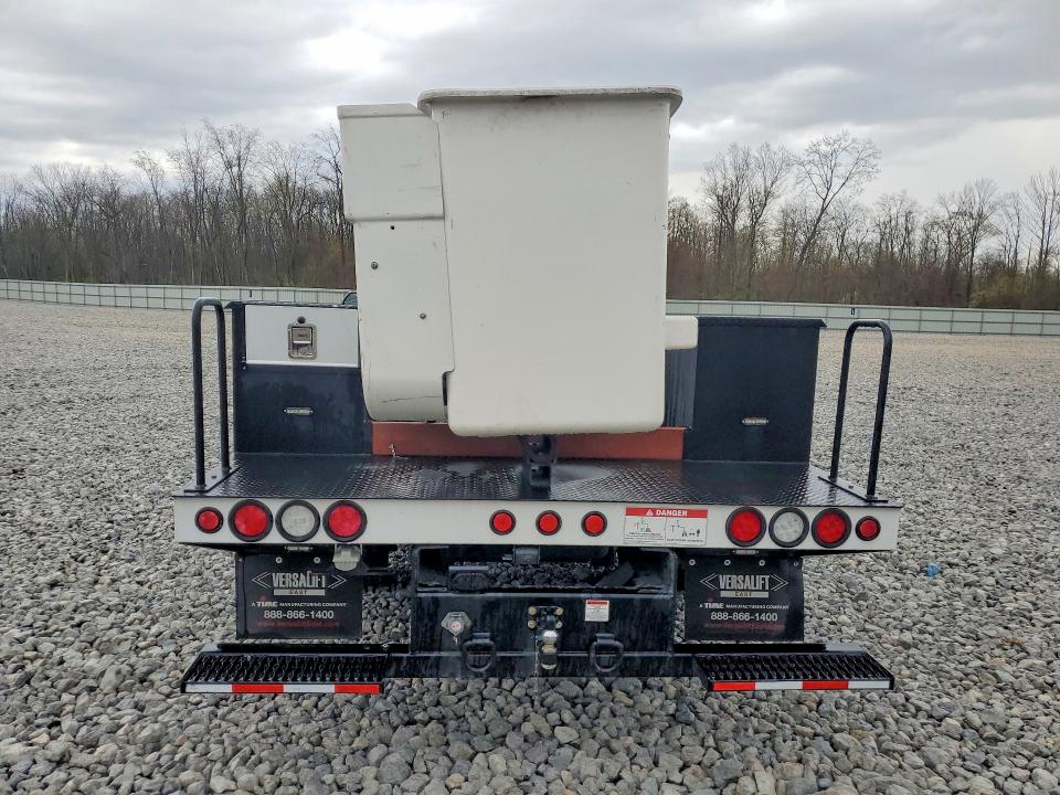 2019 Ford F-550 super duty VIN 1FDUF5GT4KDA16061 COPART salvage auction — MINOR DENT/SCRATCHES, OH - CERTIFICATE OF TITLE, sold $7,300 on 2026-07-28 (photo 6)