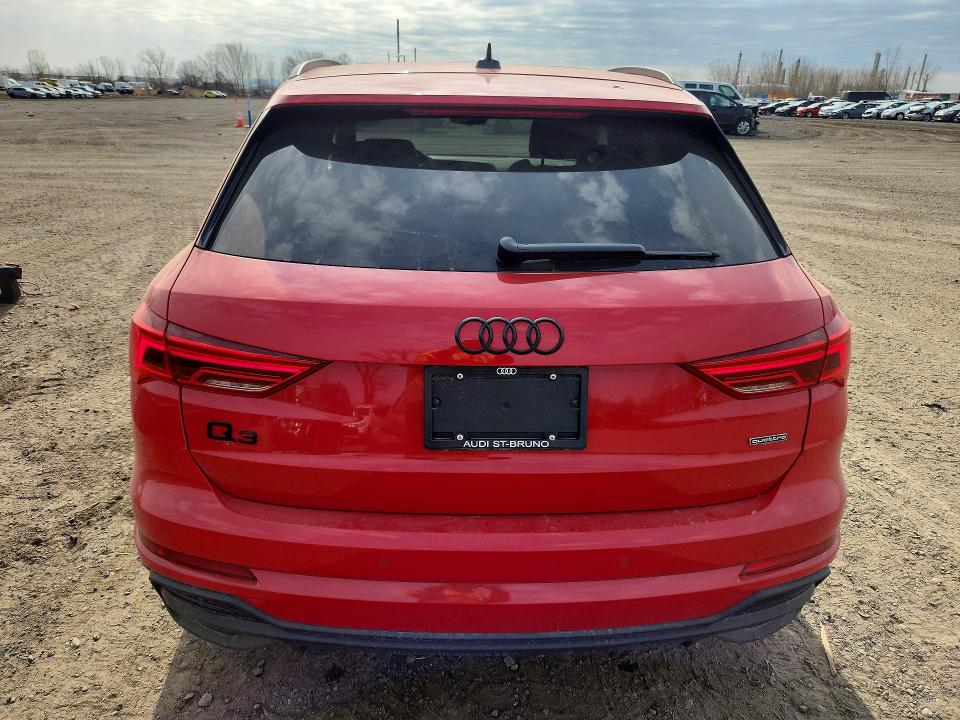 2025 Audi Q3 VIN WA1EECF33S1109294 COPART salvage auction — SIDE, Qc - Gravement Accidente, sold $20,850 on 2026-07-14 (photo 6)