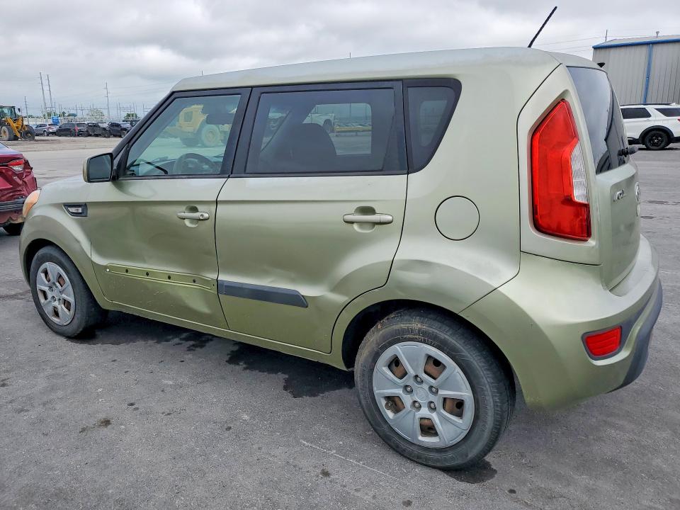 2013 Kia Soul VIN KNDJT2A52D7535409 COPART salvage auction — SIDE, OK, sold $525 on 2026-07-17 (photo 2)