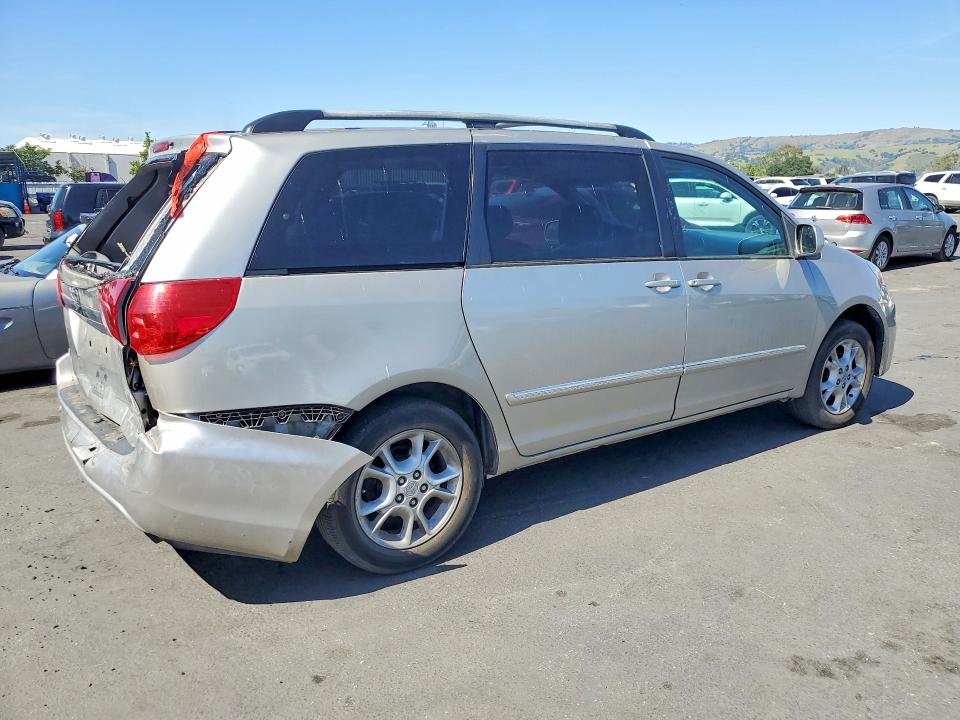 2006 Toyota Sienna VIN 5TDZA22CX6S547662 COPART salvage auction — REAR END, CA - SALVAGE CERTIFICATE, sold $1,300 on 2026-07-09 (photo 3)