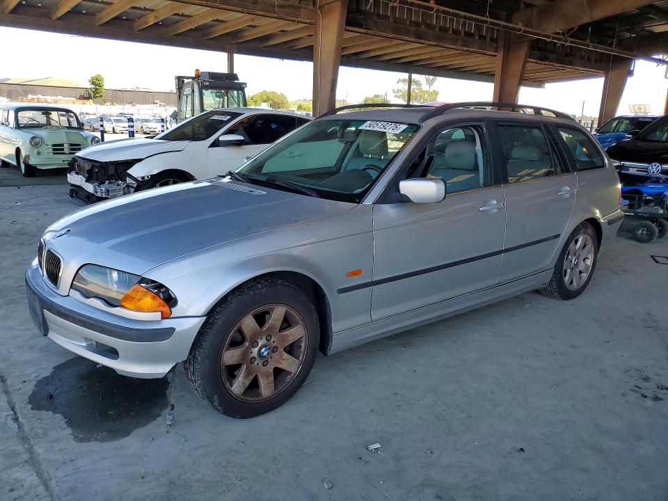 2001 BMW 3er VIN WBAAW33481EN80442 COPART salvage auction — FRONT END, Ca - Salvage Certificate, sold $2,250 on 2026-08-10 (photo 1)