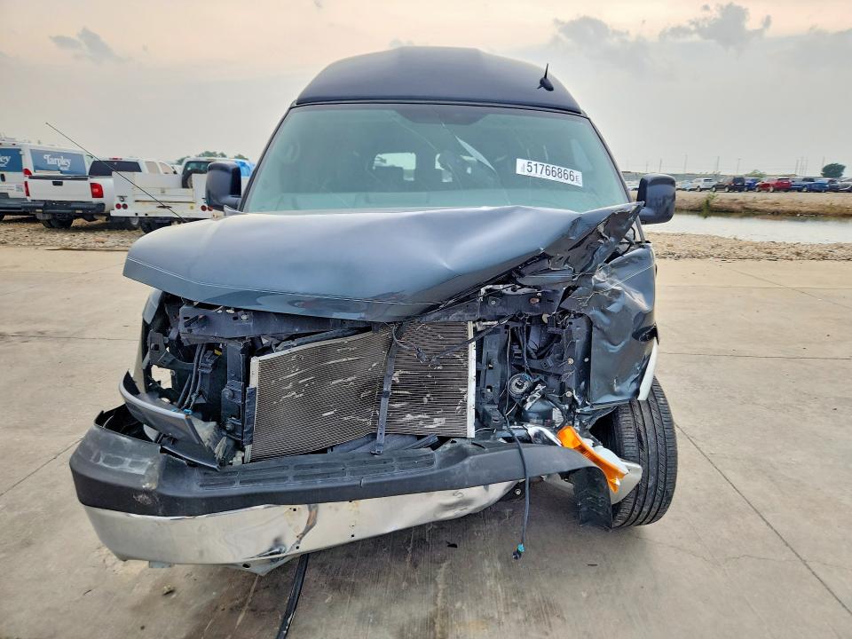 2014 Gmc Savana VIN 1GDS7DC4XE1163679 COPART salvage auction — FRONT END, Tx - Certificate Of Title, sold $8,600 on 2026-07-16 (photo 5)