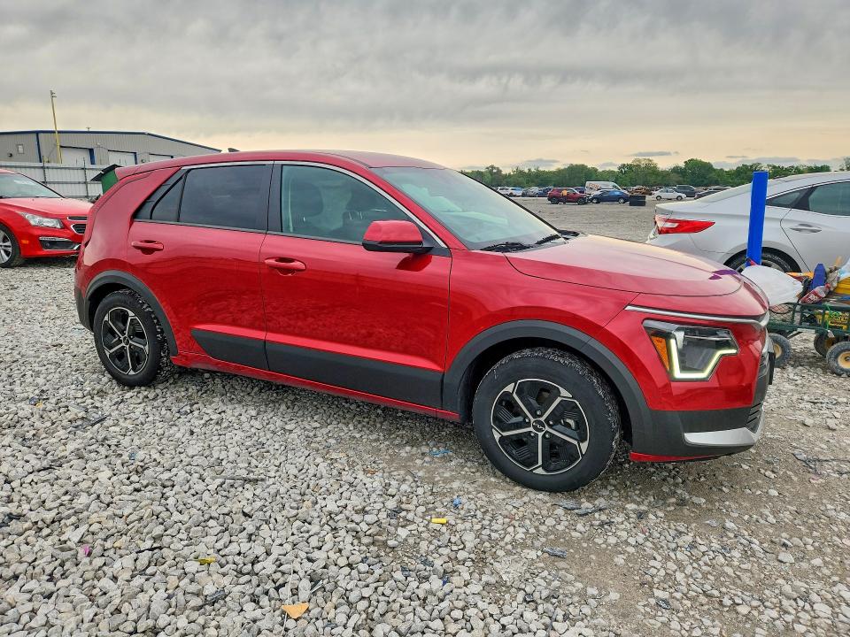2024 Kia Niro VIN KNDCP3LEXR5165037 COPART salvage auction — SIDE, Il - Salvage Certificate, sold $8,300 on 2026-07-13 (photo 4)